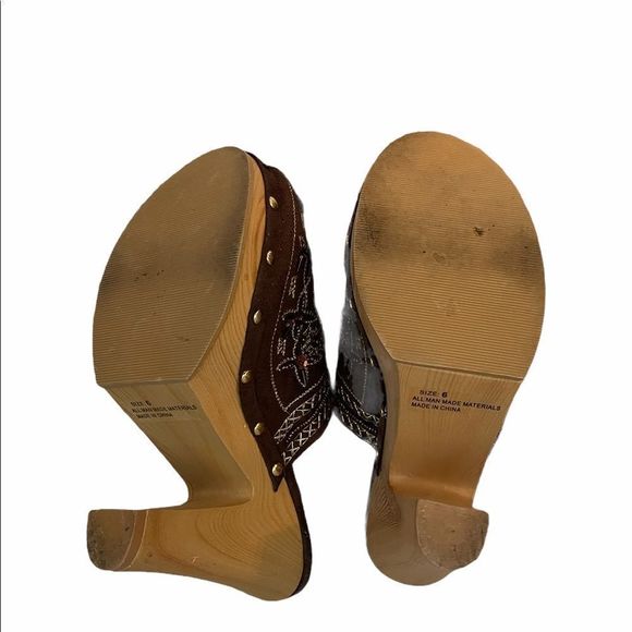 Splash brown mules with detail beading - Picture 5 of 6